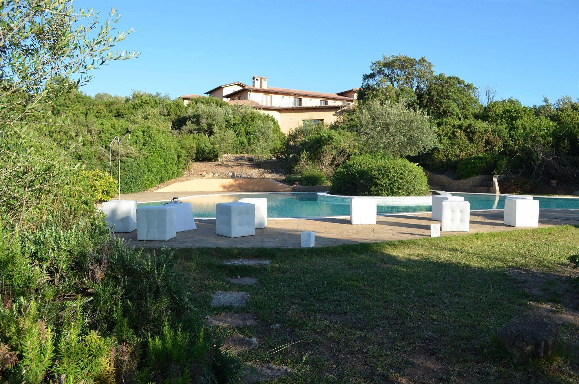 Hotel Giardino Corte Rubja Iglesias Exterior photo