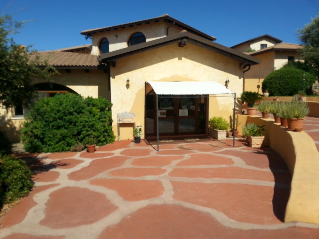 Hotel Giardino Corte Rubja Iglesias Exterior photo